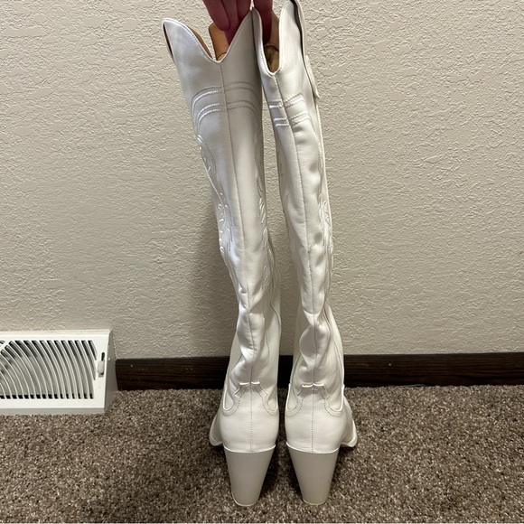 Women’s white western cowgirl knee high boots - Picture 5 of 13
